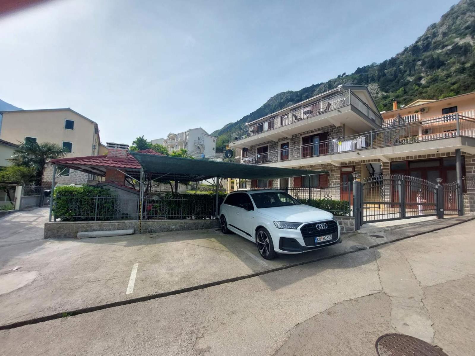 Ferienwohnung Sunset Kotor Muo Exterior foto